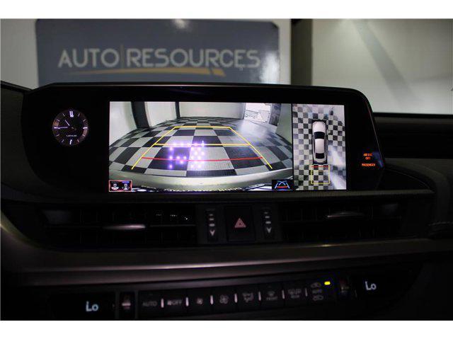 Photo of 2021 Nebula Gray Pearl Lexus ES 300h