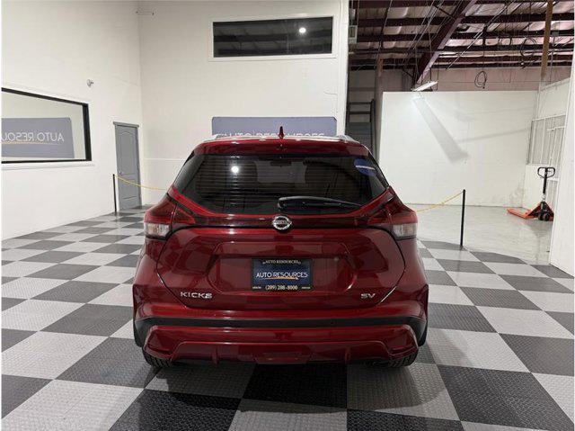 Photo of 2021 Scarlet Ember Tintcoat Nissan Kicks