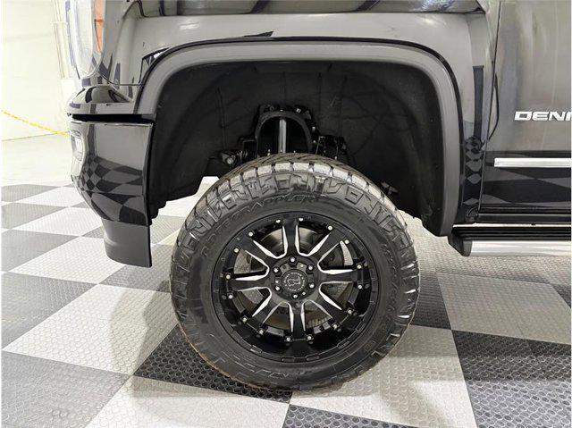 Photo of 2018 Onyx Black GMC Sierra 1500