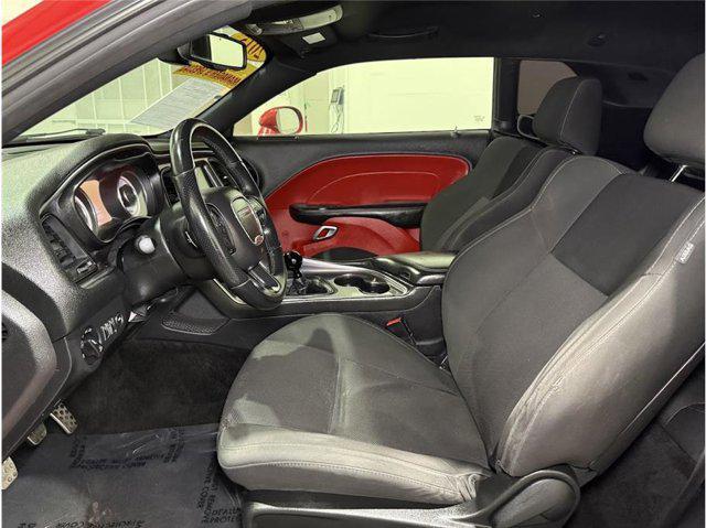 Photo of 2015 Torred Clearcoat Dodge Challenger