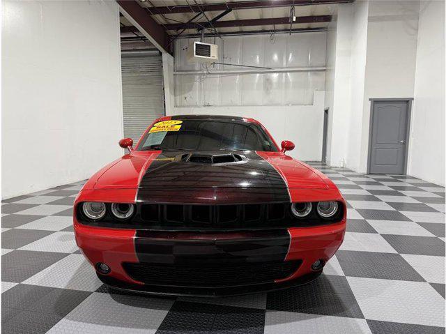 Photo of 2015 Torred Clearcoat Dodge Challenger