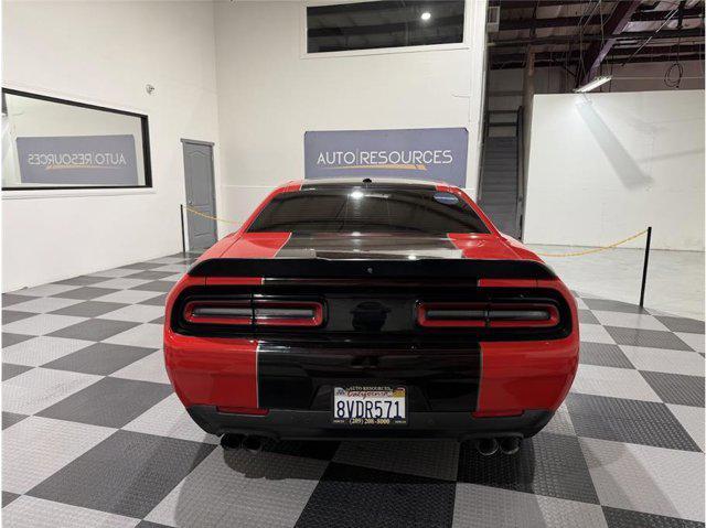 Photo of 2015 Torred Clearcoat Dodge Challenger