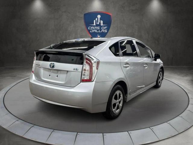 Photo of 2013 Classic Silver Metallic Toyota Prius