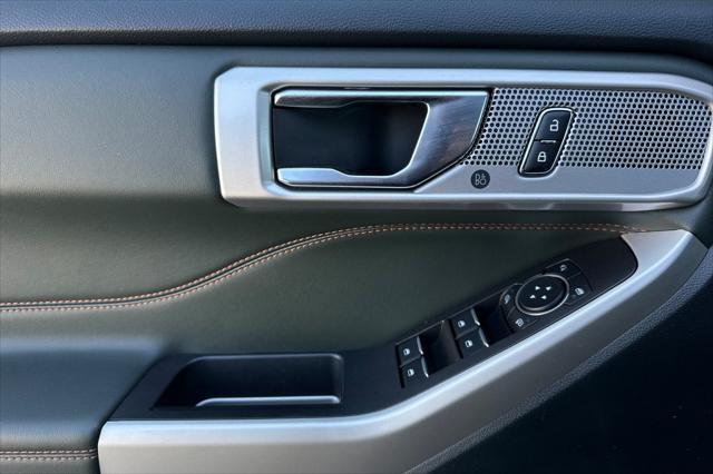 Photo of 2024 Carbonized Gray Metallic Ford Explorer