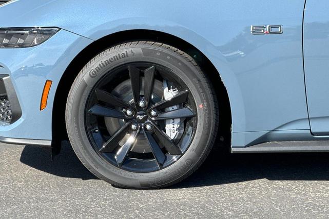 Photo of 2025 Vapor Blue Ford Mustang