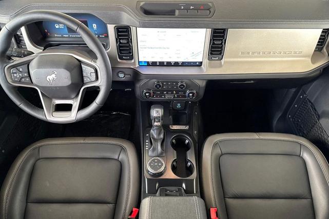 Photo of 2025 Azure Gray Metallic Tri-Coat Ford Bronco