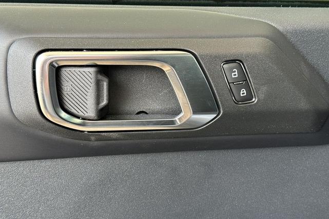 Photo of 2025 Azure Gray Metallic Tri-Coat Ford Bronco