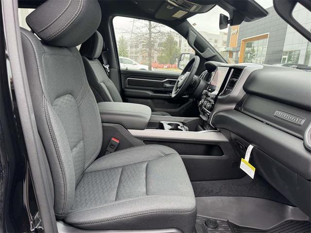 Photo of 2026 Diamond Black Crystal Pearlcoat RAM 1500