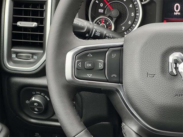 Photo of 2026 Diamond Black Crystal Pearlcoat RAM 1500