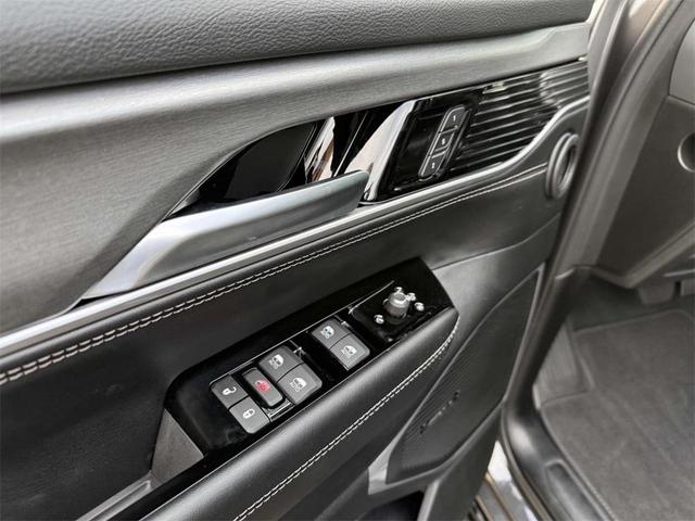 Photo of 2025 Baltic Gray Metallic Clearcoat Jeep Wagoneer
