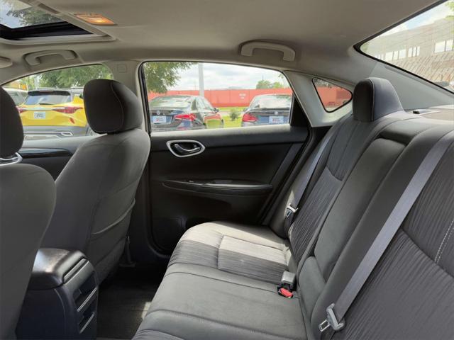 Photo of 2017 Super Black Nissan Sentra