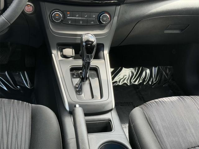 Photo of 2017 Super Black Nissan Sentra