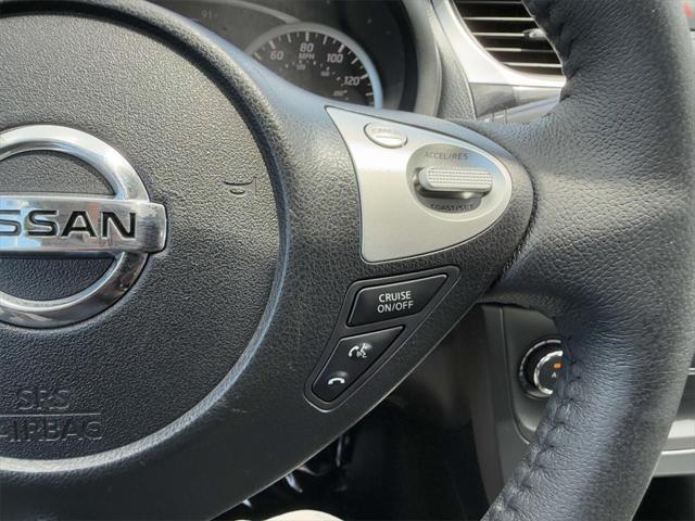 Photo of 2017 Super Black Nissan Sentra