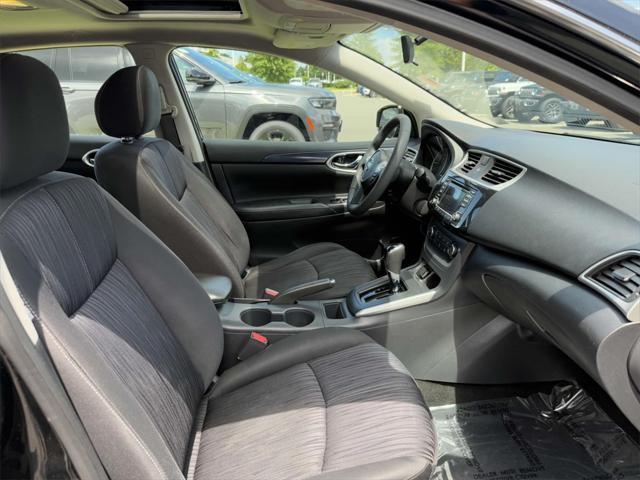 Photo of 2017 Super Black Nissan Sentra