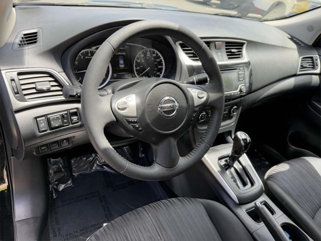 Photo of 2017 Super Black Nissan Sentra