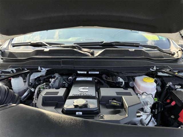 Photo of 2024 Bright White Clearcoat RAM 2500
