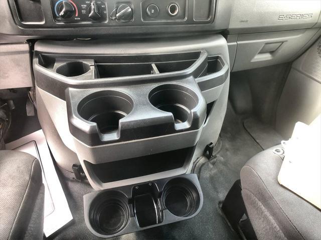 Photo of 2013 Oxford White Ford E150