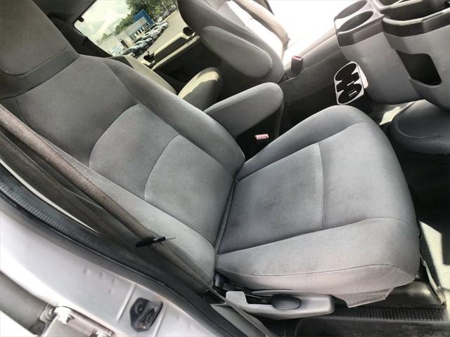 Photo of 2013 Oxford White Ford E150
