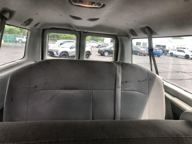 Photo of 2013 Oxford White Ford E150