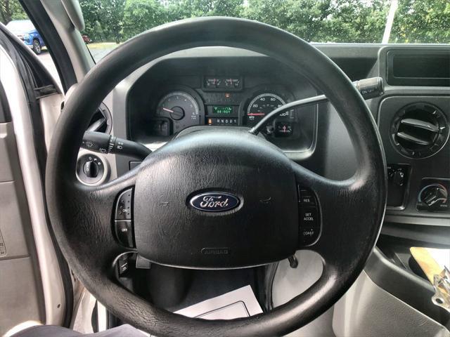 Photo of 2013 Oxford White Ford E150