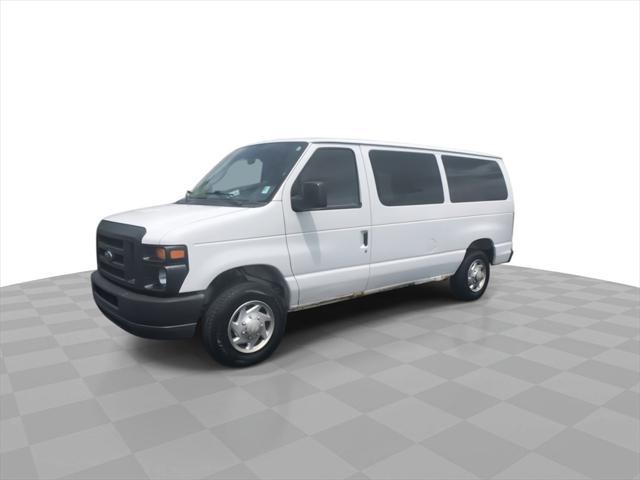 Photo of 2013 Oxford White Ford E150