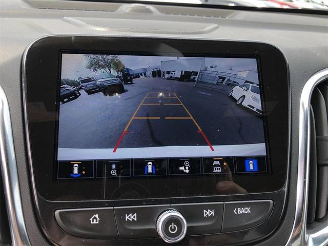 Photo of 2024 Summit White Chevrolet Equinox