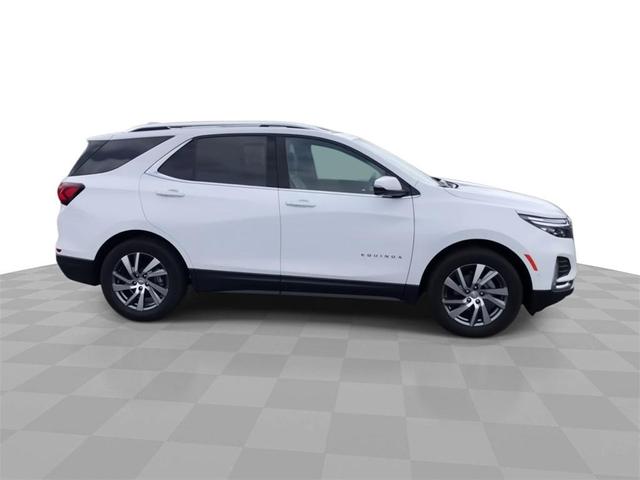 Photo of 2024 Summit White Chevrolet Equinox