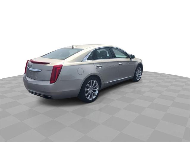 Photo of 2015 Silver Coast Metallic Cadillac XTS