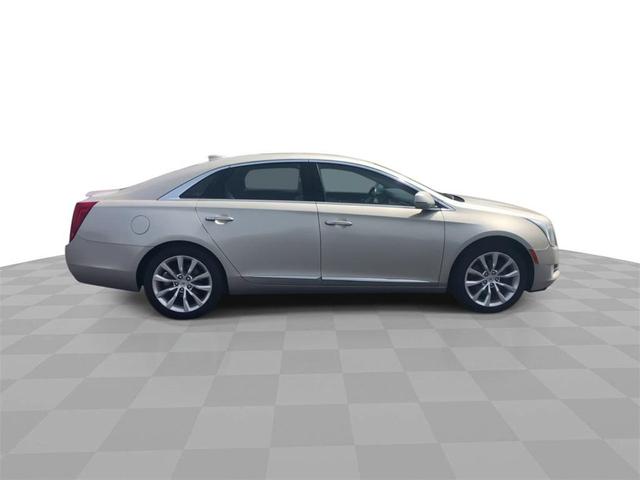 Photo of 2015 Silver Coast Metallic Cadillac XTS