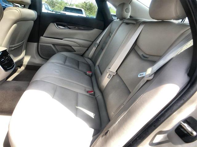 Photo of 2015 Silver Coast Metallic Cadillac XTS