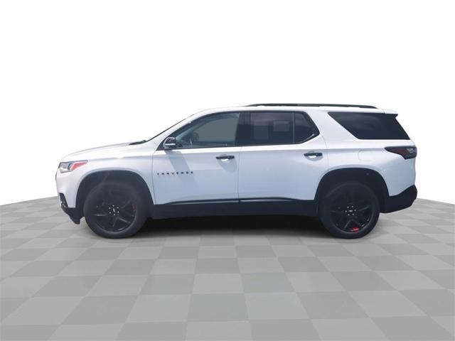 Photo of 2018 Summit White Chevrolet Traverse