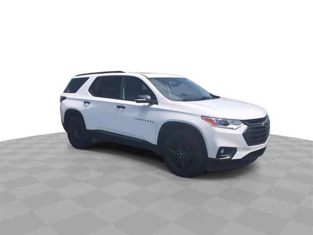 Photo of 2018 Summit White Chevrolet Traverse