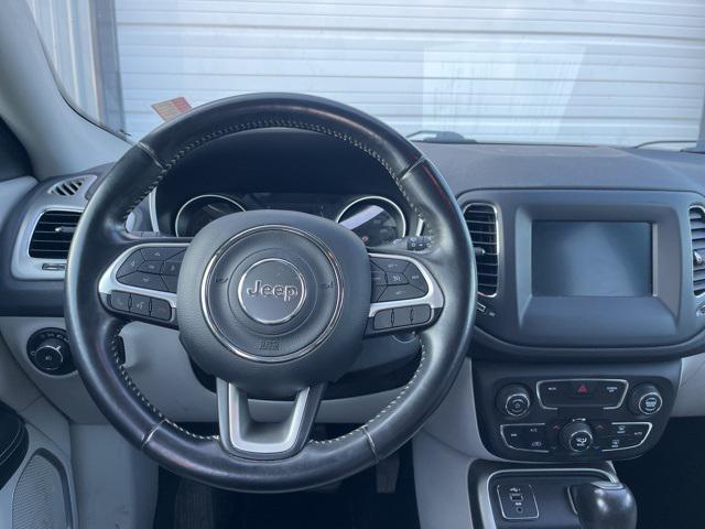 Photo of 2019 White Clearcoat Jeep Compass