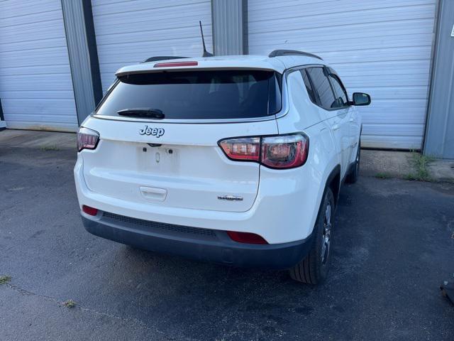 Photo of 2019 White Clearcoat Jeep Compass