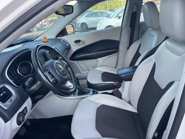 Photo of 2019 White Clearcoat Jeep Compass