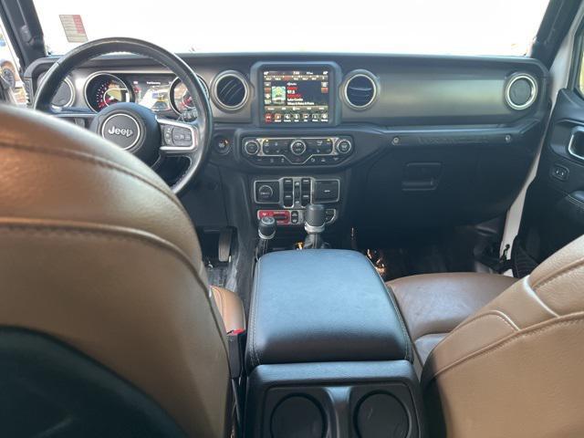Photo of 2022 Bright White Clearcoat Jeep Wrangler Unlimited