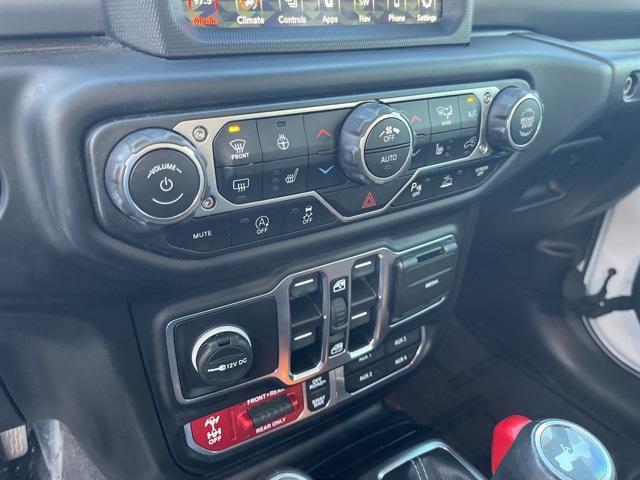 Photo of 2022 Bright White Clearcoat Jeep Wrangler Unlimited