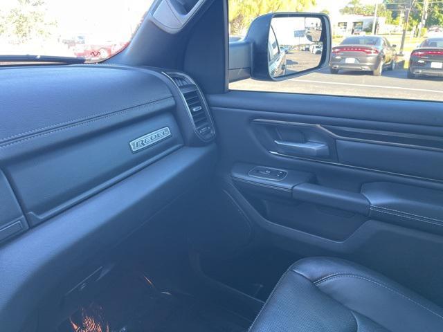 Photo of 2022 Diamond Black Crystal Pearlcoat RAM 1500