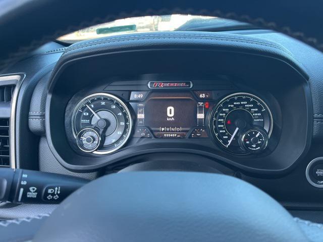 Photo of 2022 Diamond Black Crystal Pearlcoat RAM 1500