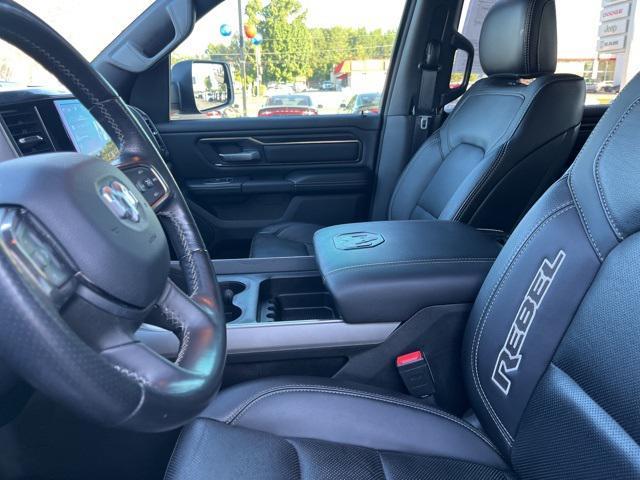 Photo of 2022 Diamond Black Crystal Pearlcoat RAM 1500