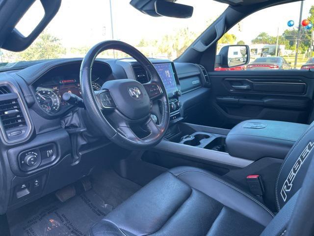 Photo of 2022 Diamond Black Crystal Pearlcoat RAM 1500