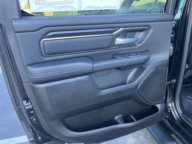 Photo of 2022 Diamond Black Crystal Pearlcoat RAM 1500