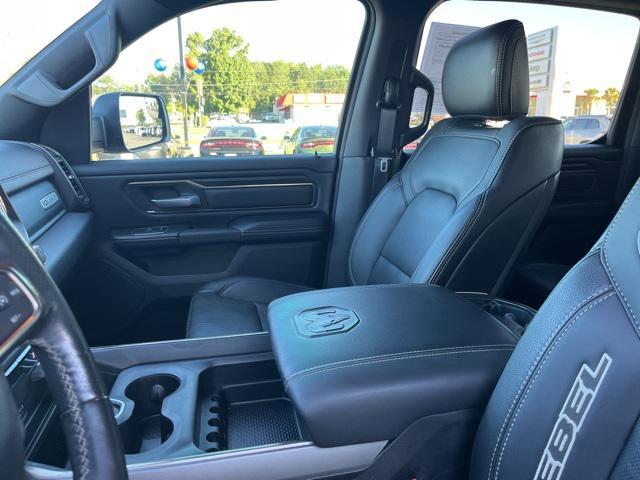 Photo of 2022 Diamond Black Crystal Pearlcoat RAM 1500