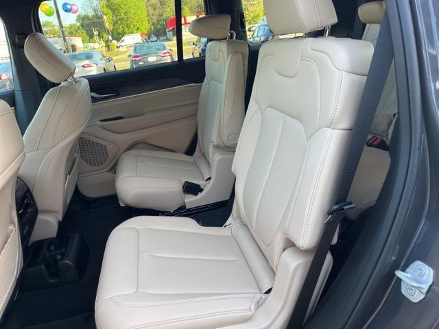 Photo of 2025 Baltic Gray Metallic Clearcoat Jeep Grand Cherokee L