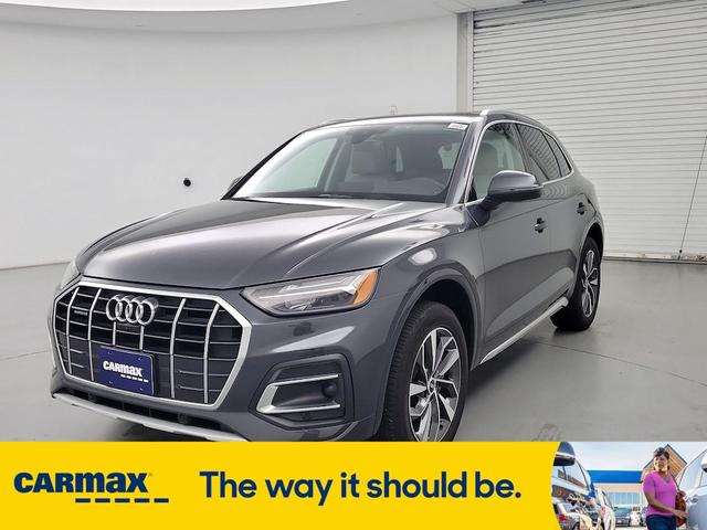 Photo of 2021 Gray Audi Q5