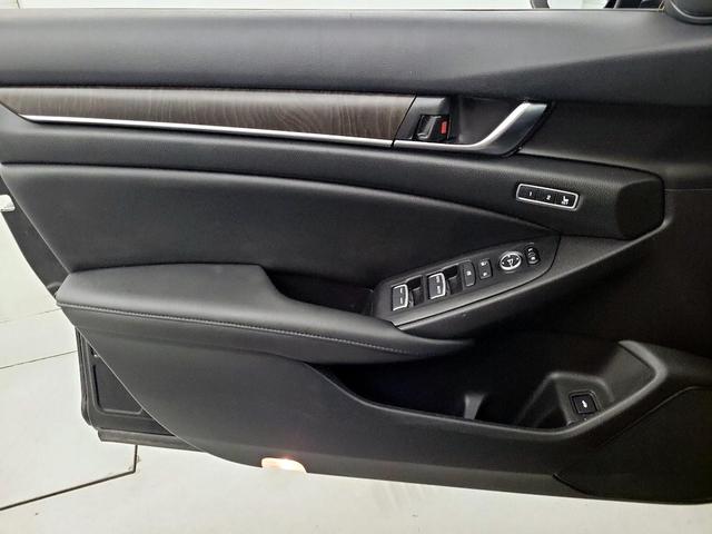 Photo of 2021 Black Honda Accord