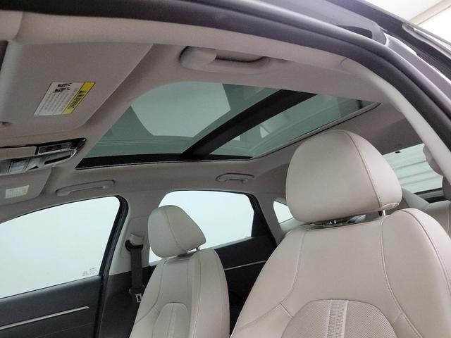 Photo of 2020 Black Hyundai SONATA