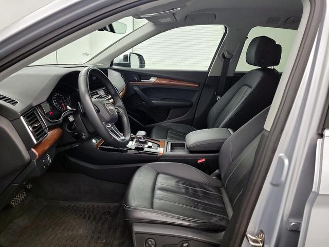 Photo of 2021 Silver Audi Q5