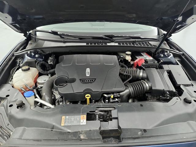 Photo of 2017 Blue Lincoln Continental