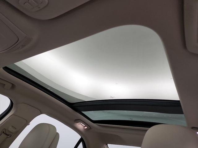 Photo of 2017 Blue Lincoln Continental